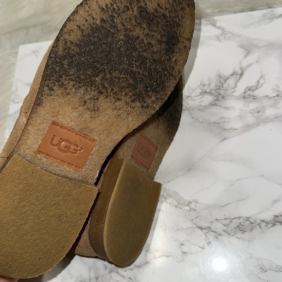UGG Men\'s Brown Suede Chukka Boots size 8 main image 9